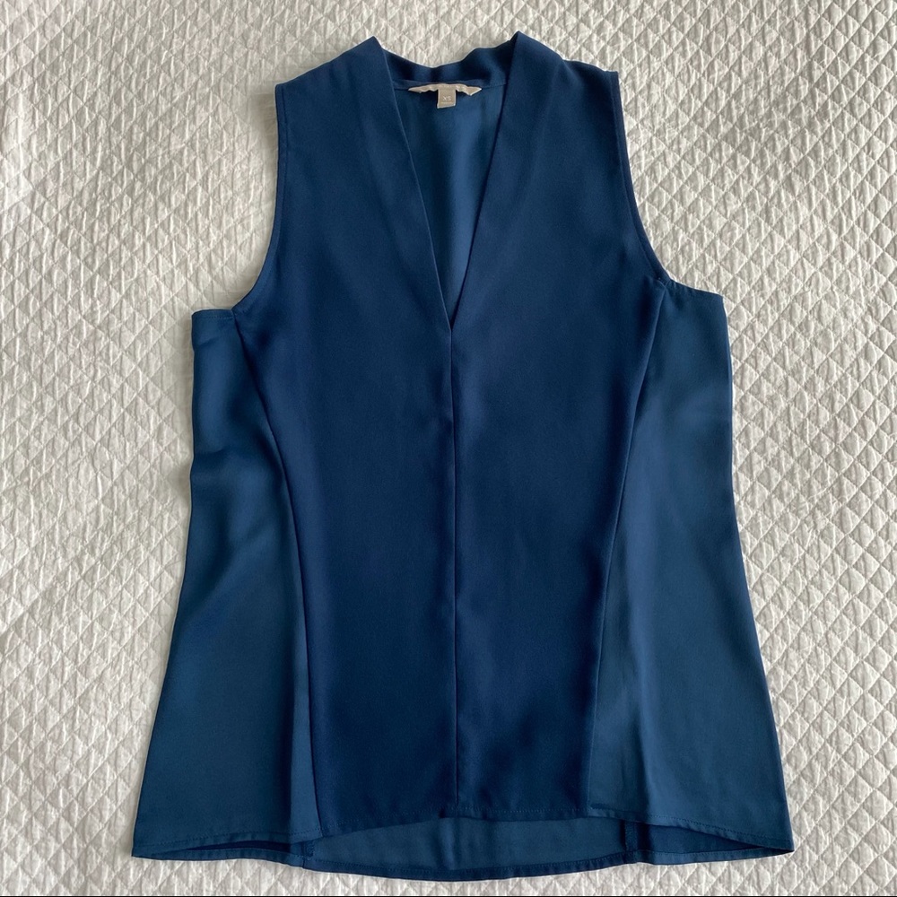 Banana Republic Sleeveless Blue Blouse